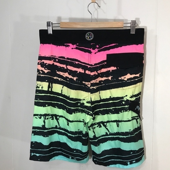 Maui and Sons Board Shorts Rainbow Sharks Small - Picture 2 of 3